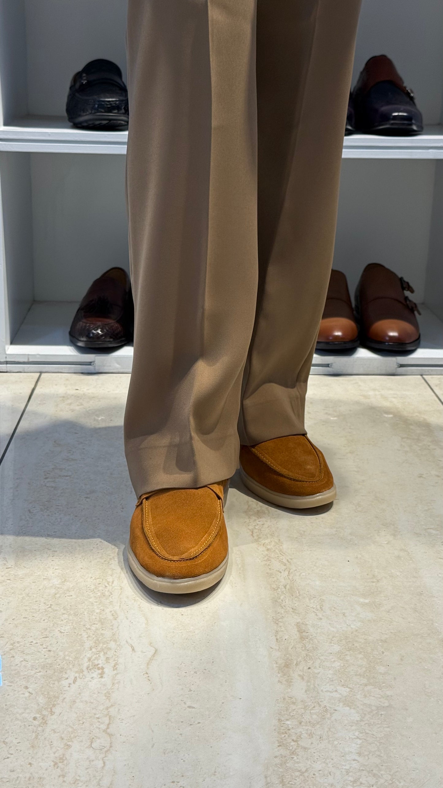Suede loafer shoes | Tan